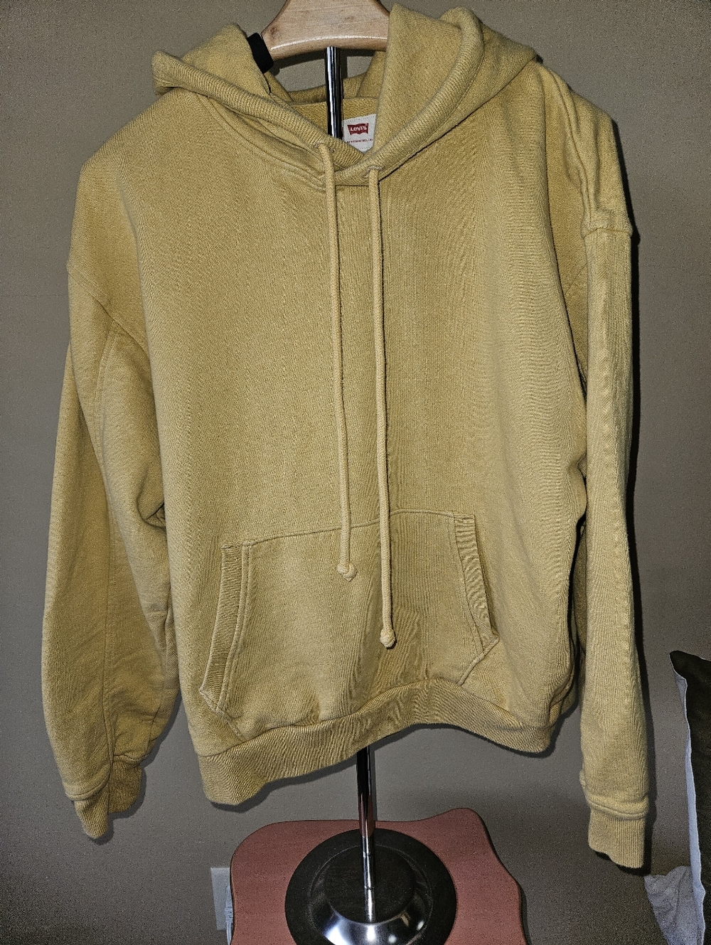 Levi’s Pullover Hoodie -Size S